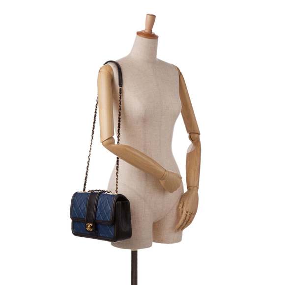 CHANEL CHANEL Handbags - Picture 15 of 15